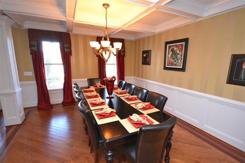 1012 Laurel Haven Ct, Knightdale, NC 27545