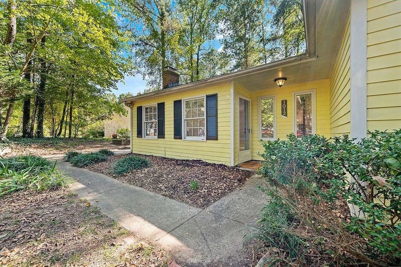1012 Limerick Ln, Durham, NC 27713