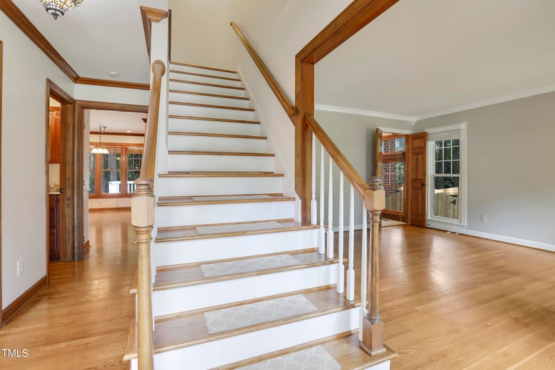 1012 New Dover Rd, Apex, NC 27502