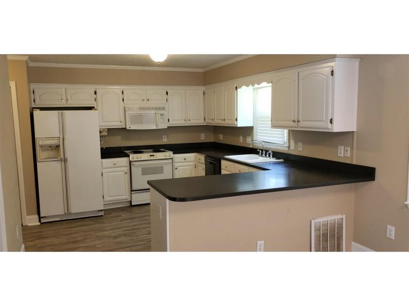 1012 Pine Rg, Burlington, NC 27217
