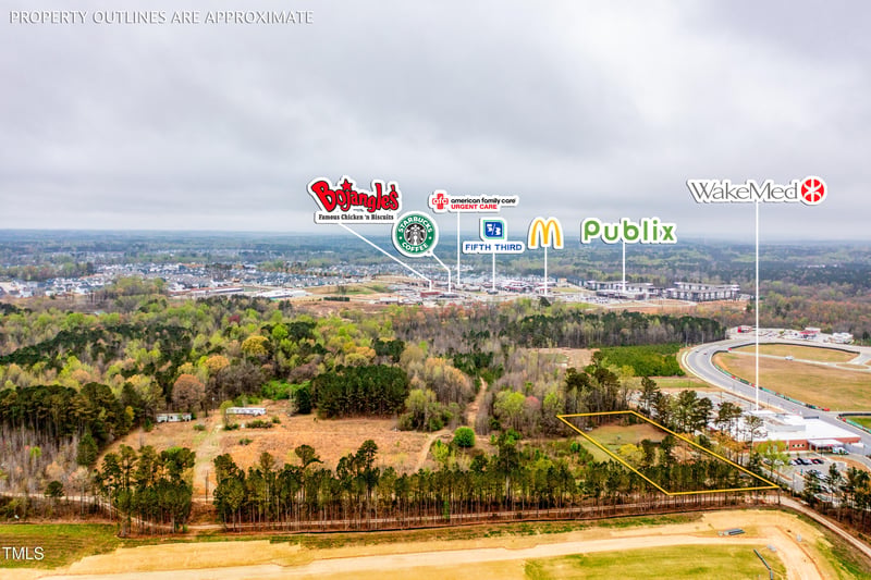 1012 Poinsettia Ln, Wendell, NC 27591