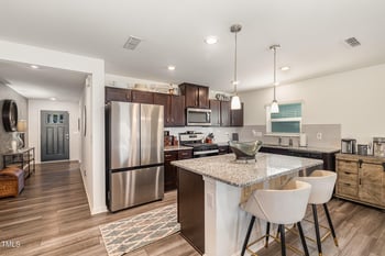 1012 Ringhill Bluff Dr, Durham, NC 27704