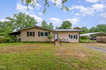 1012 Roxboro St, Haw River, NC 27258
