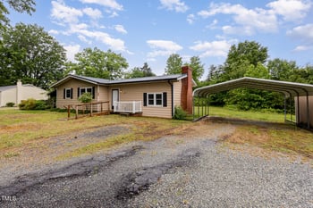 1012 Roxboro St, Haw River, NC 27258