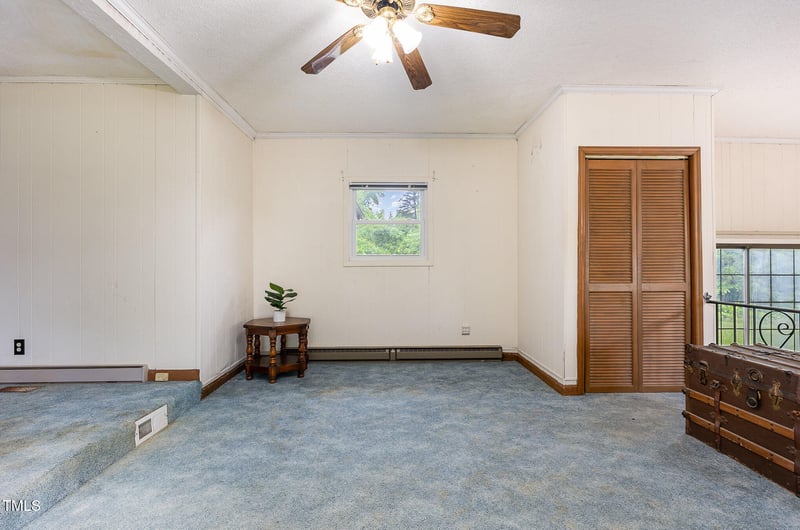 1012 Roxboro St, Haw River, NC 27258