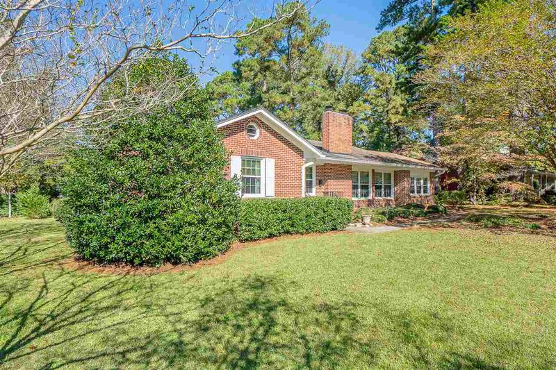1012 S Second St, Smithfield, NC 27577