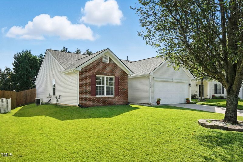 1012 Stormy Ln, Raleigh, NC 27610