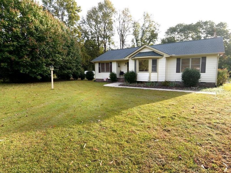 1012 Vinson Ct, Clayton, NC 27520