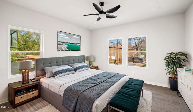 1012 W Webb Ave, Burlington, NC 27217