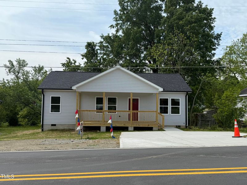 1012 W Webb Ave, Burlington, NC 27217