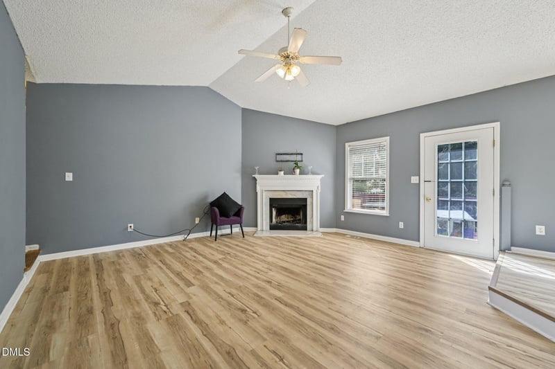 1012 Willhaven Dr, Fuquay Varina, NC 27526