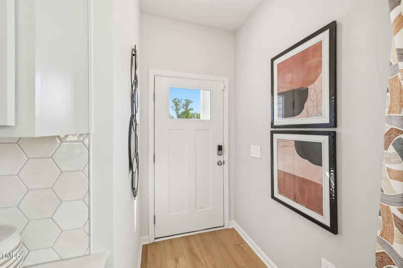1012 Winding Spring Dr, Mebane, NC 27302