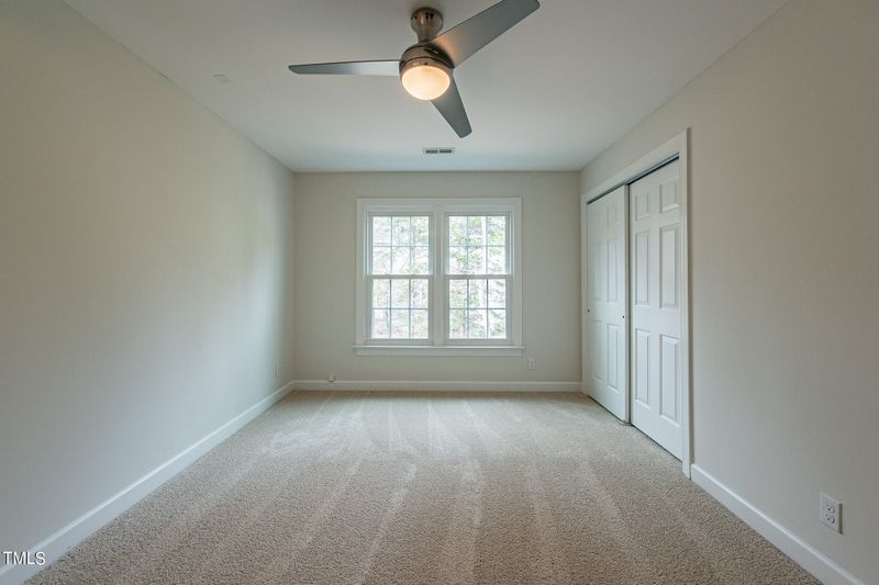 1012 Woodhall Ln, Durham, NC 27712