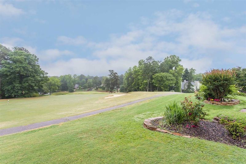 10121 Goodview Ct, Raleigh, NC 27613