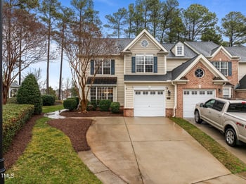 10121 Mizner Ln, Raleigh, NC 27617