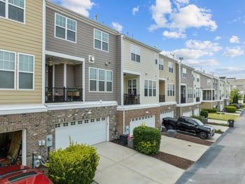 10122 Glen Autumn Rd, Raleigh, NC 27617