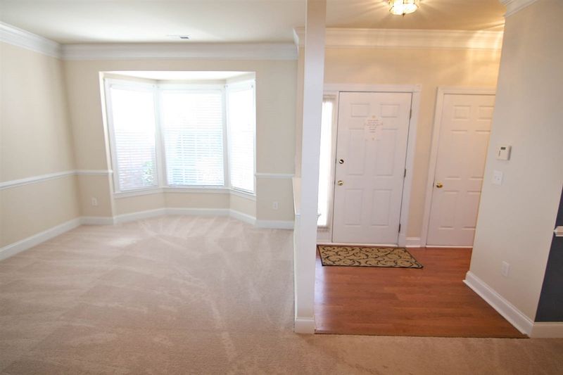10123 Mizner Ln, Raleigh, NC 27617