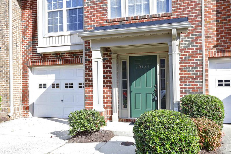 10124 Blackwell Dr, Raleigh, NC 27617