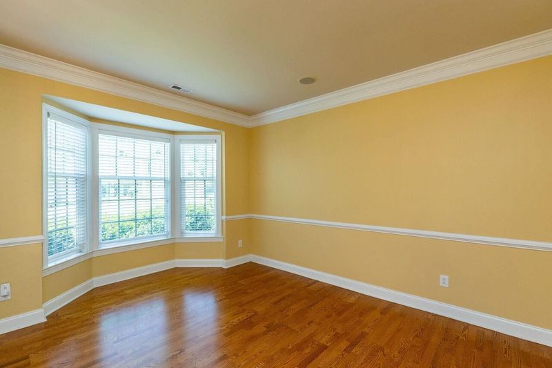 10127 Mizner Ln, Raleigh, NC 27617