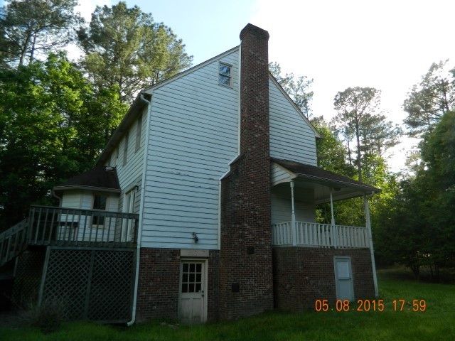 1013 Branchview Ct, Raleigh, NC 27610