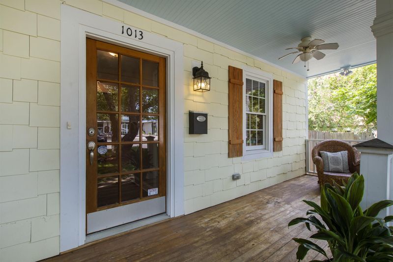 1013 Brookside Dr, Raleigh, NC 27604