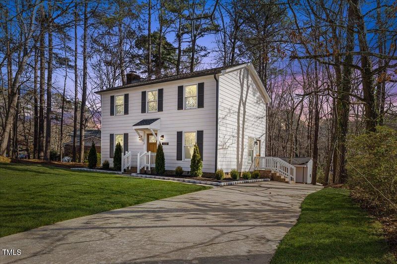 1013 Castalia Dr, Cary, NC 27513
