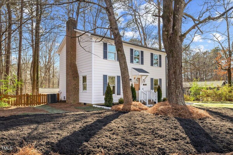1013 Castalia Dr, Cary, NC 27513
