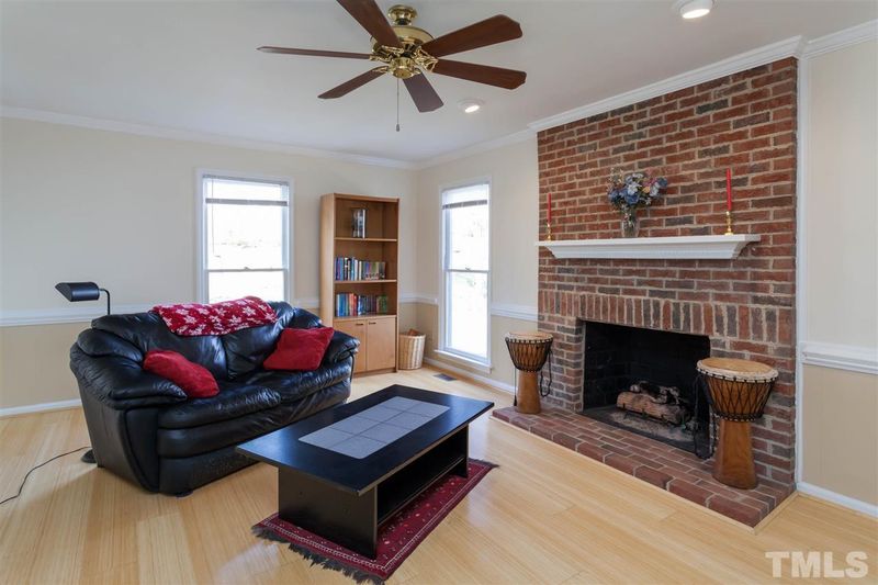1013 Chimney Hill Dr, Apex, NC 27502