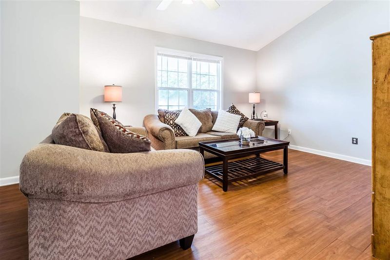 1013 Cove Cir, Clayton, NC 27520