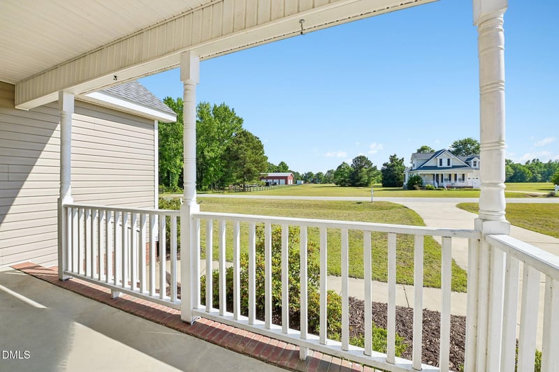 1013 Deer Oaks Ct, Raleigh, NC 27603