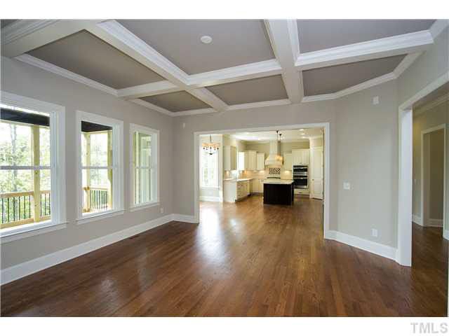 1013 Dresden Meadow Ct, Cary, NC 27519