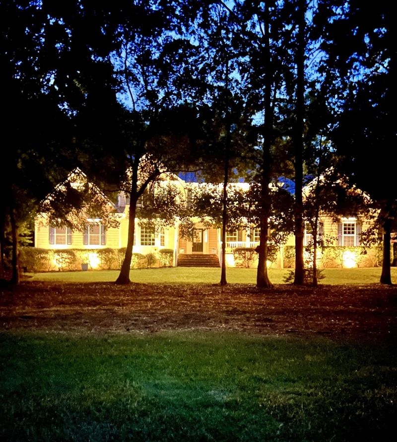 1013 Hidden River Ct, Raleigh, NC 27614