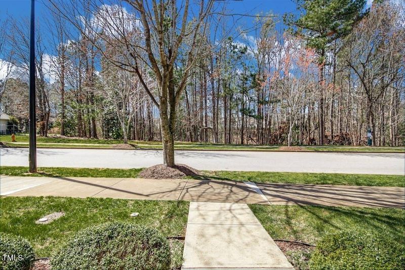 1013 Ileagnes Rd, Raleigh, NC 27603
