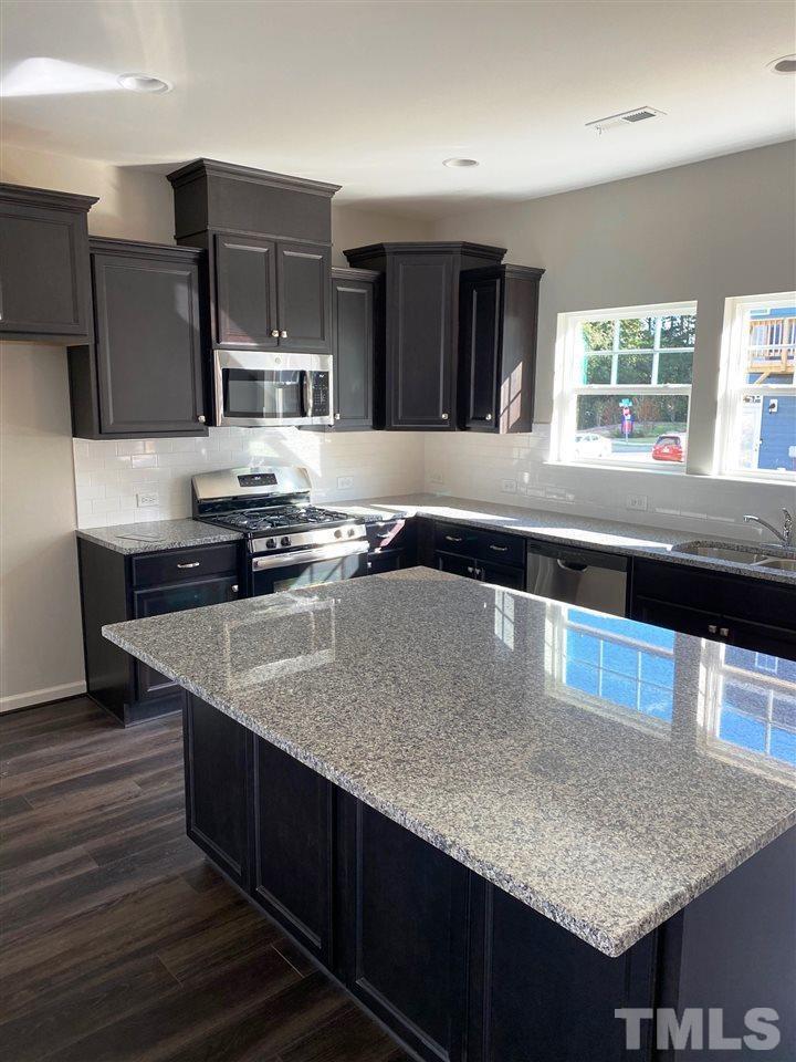 1013 Larabee Ln, Cary, NC 27519