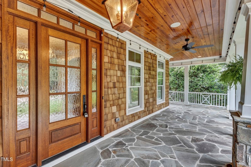 1013 Manchester Dr, Raleigh, NC 27609