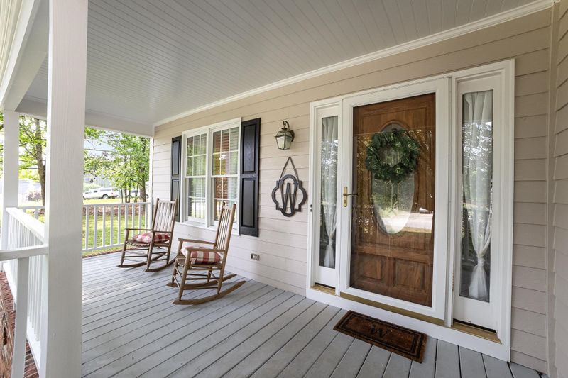 1013 Mountain Laurel Dr, Raleigh, NC 27603