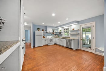 1013 Oak Forest Dr, Wilson, NC 27896