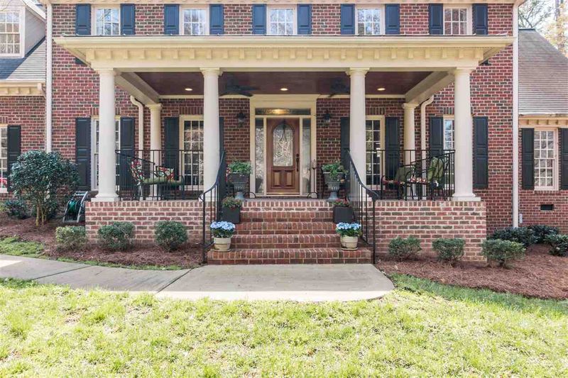 1013 Old Lantern Ct, Raleigh, NC 27614