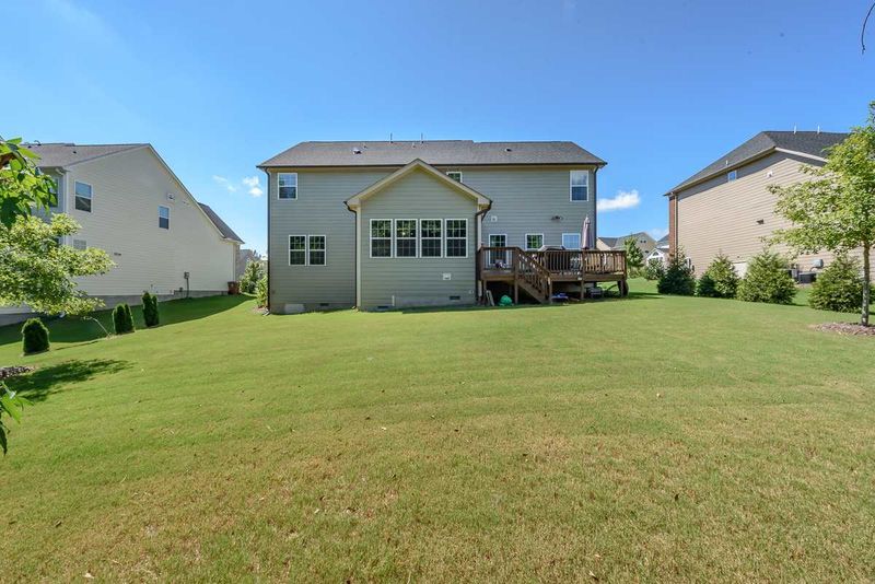 1013 Riggins Mill Rd, Cary, NC 27519