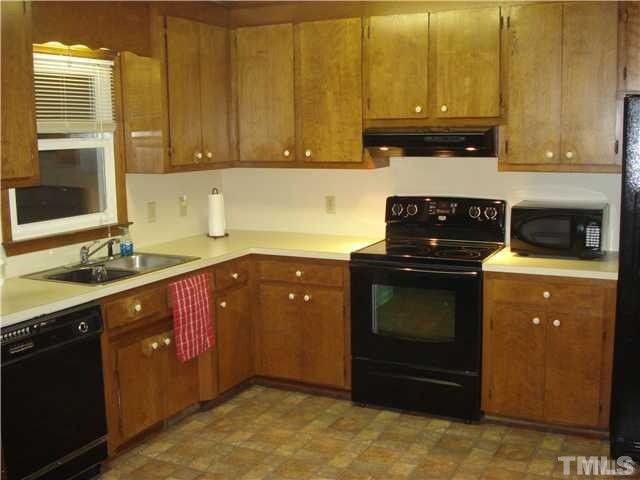 1013 Silas Moore Rd, Benson, NC 27504