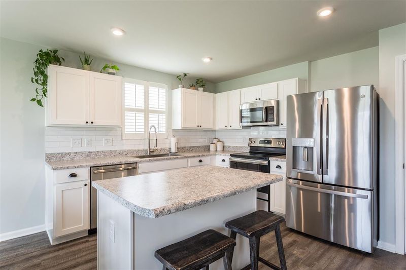 1013 Summer Mist Ln, Durham, NC 27704