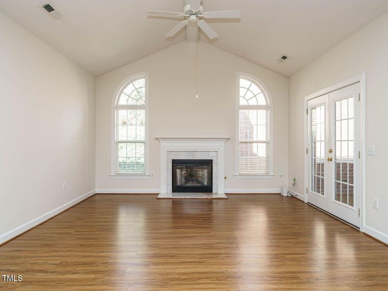 1013 Thistle Briar Pl, Cary, NC 27511