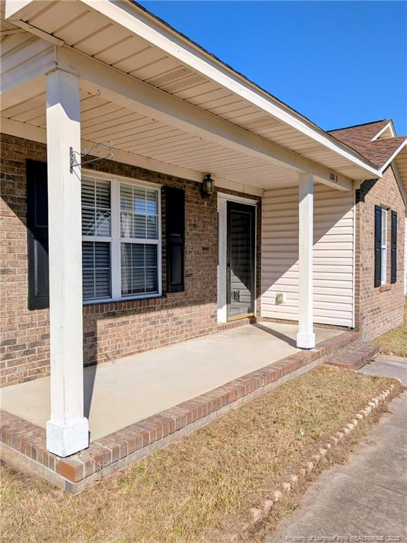 1013 Whiskerlake Dr, Fayetteville, NC 28312