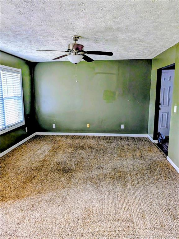 1013 Whiskerlake Dr, Fayetteville, NC 28312