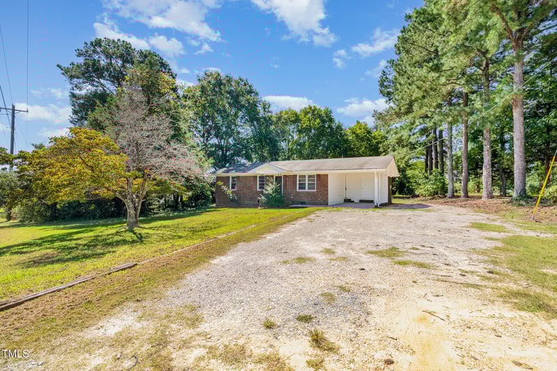 10135 Nc 210 Hwy, Four Oaks, NC 27524