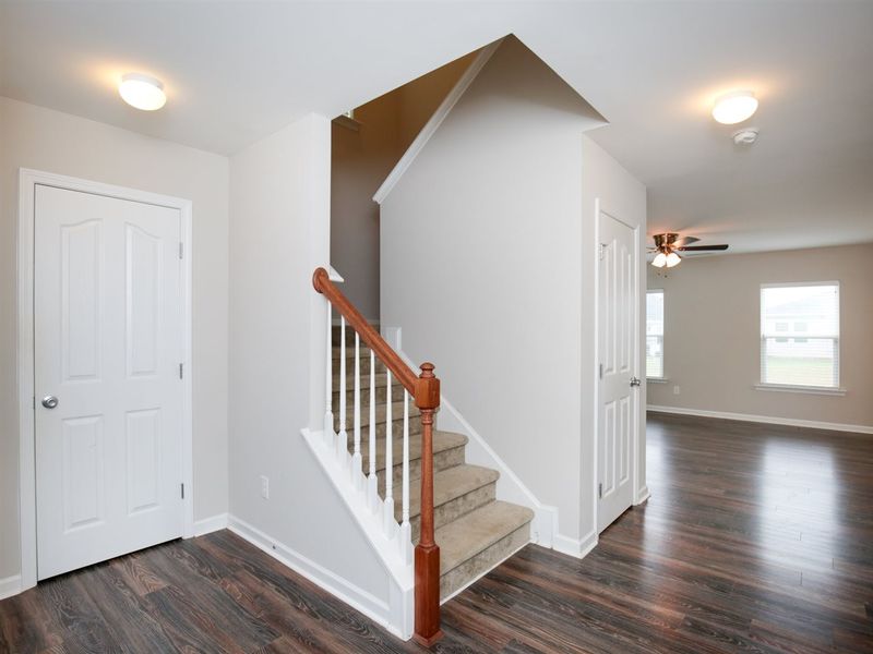 1014 Avondale Dr, Clayton, NC 27520