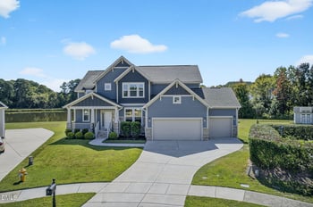 1014 Black River Dr, Zebulon, NC 27597