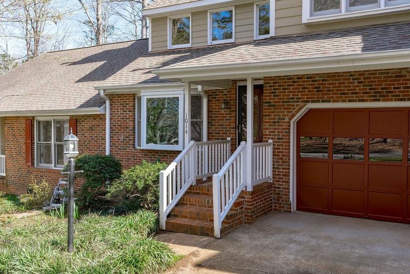 1014 Boathouse Ct, Raleigh, NC 27615