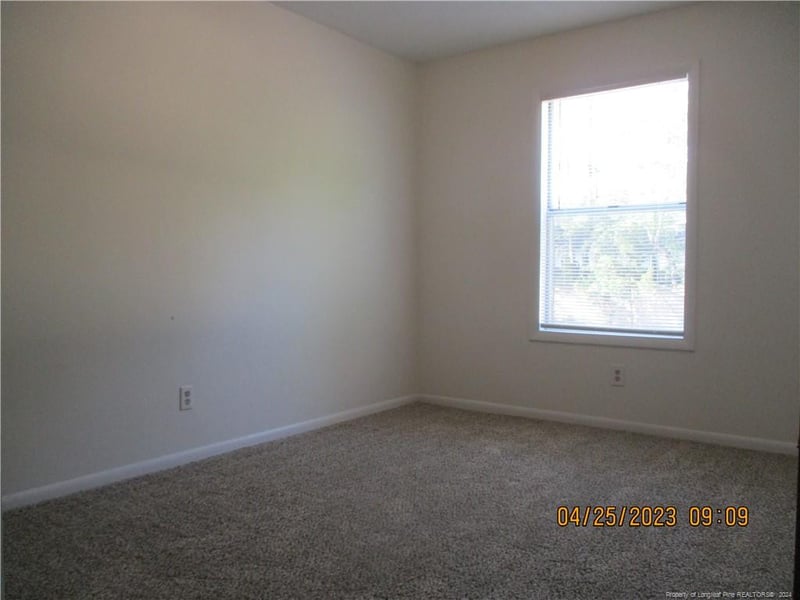 1014 Brookhollow Dr #4, Fayetteville, NC 28314