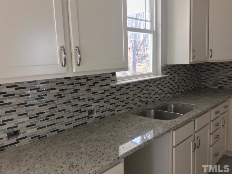 1014 Oasis Pond Ln, Knightdale, NC 27545